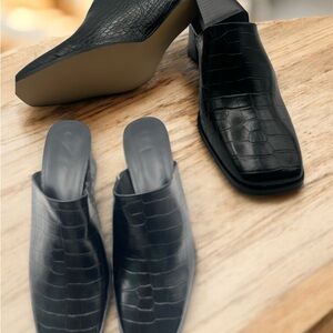 Black Crocodile Pattern mules